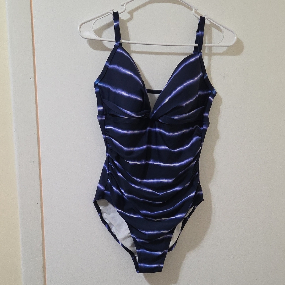 MERONA navy Striped  One-Piece Swimsuit Medium